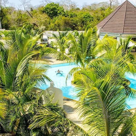 Lotfa Resort Diani Diani Beach Esterno foto