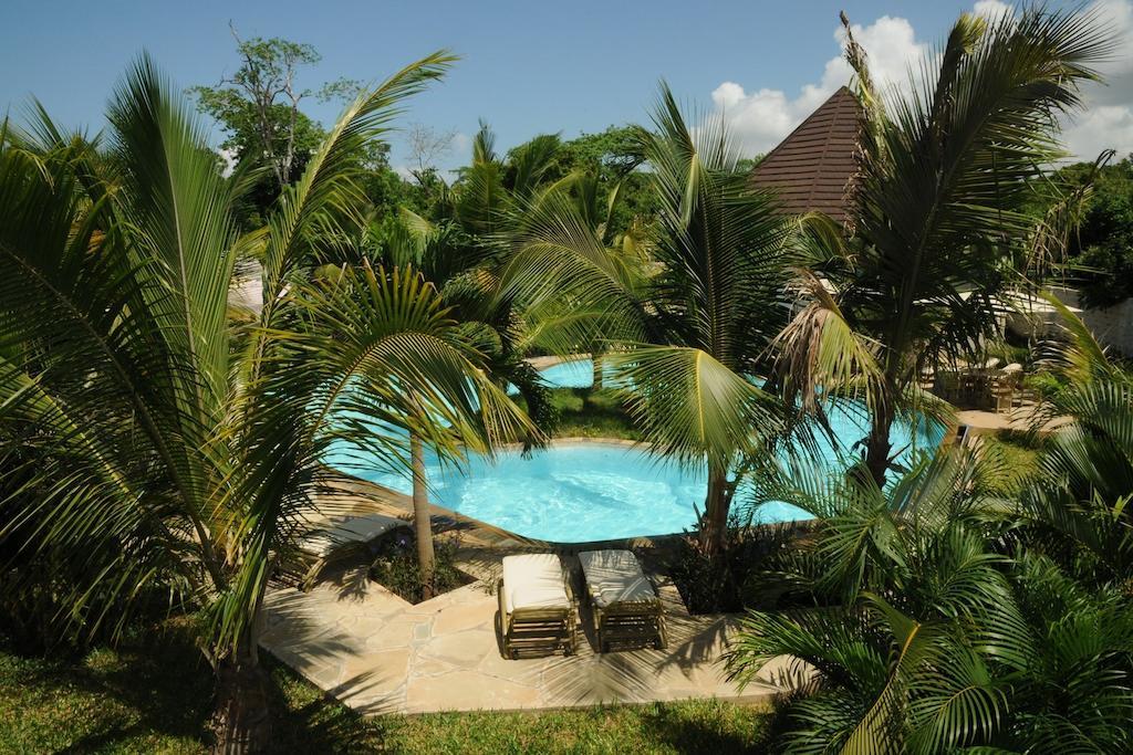 Lotfa Resort Diani Diani Beach Esterno foto