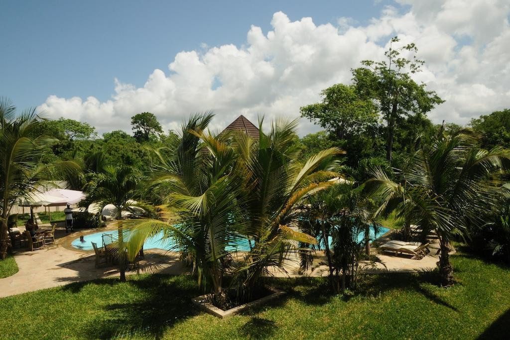 Lotfa Resort Diani Diani Beach Esterno foto