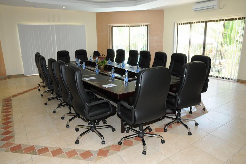Lotfa Resort Diani Diani Beach Esterno foto