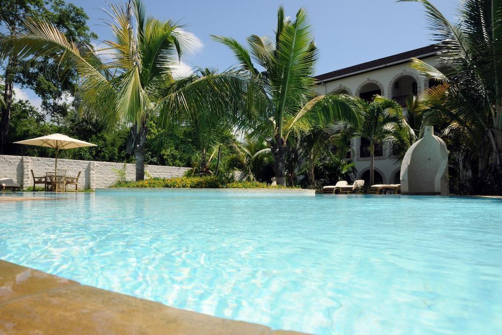Lotfa Resort Diani Diani Beach Esterno foto