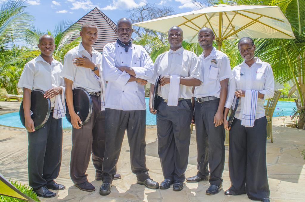 Lotfa Resort Diani Diani Beach Esterno foto